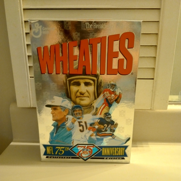 Wheaties 75th Anniversary of the NFL Vintage cereal box sealed never opened - Picture 1 of 7